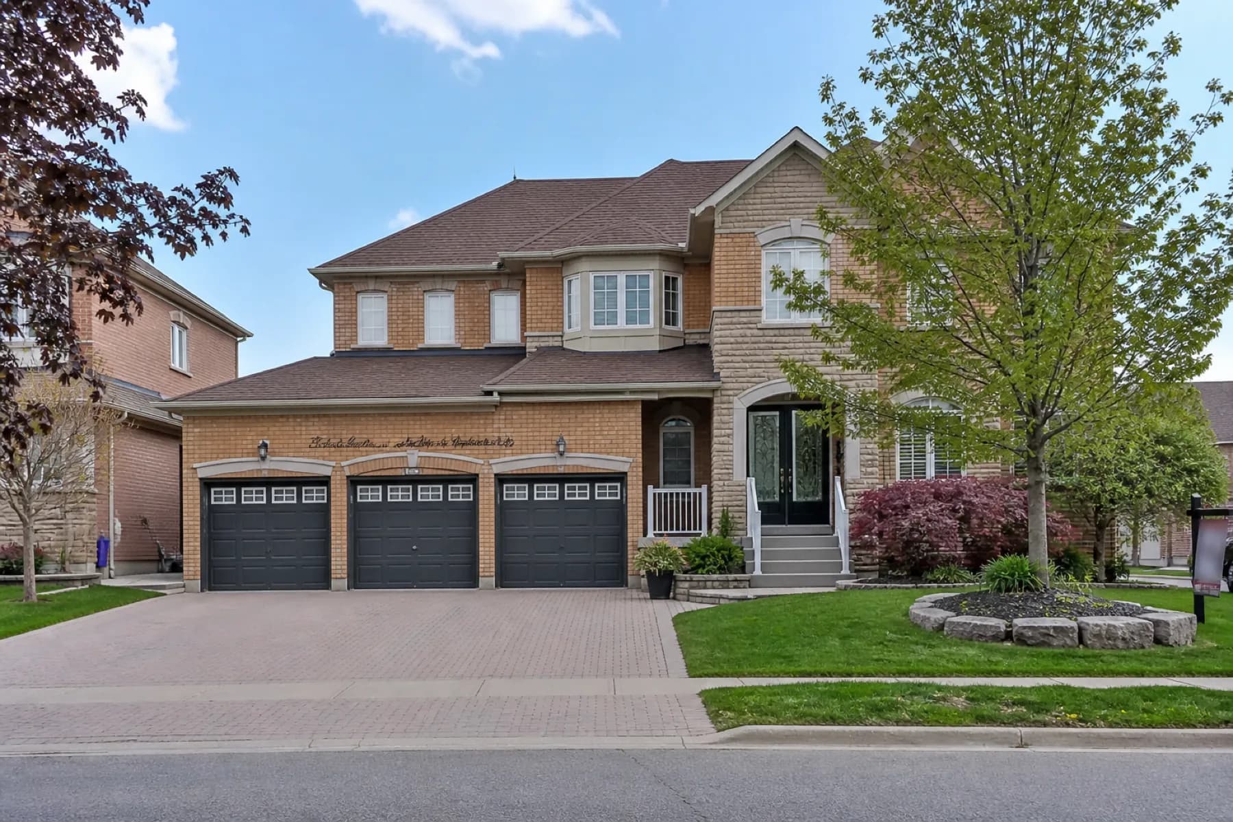 Homes in Castlemore, Brampton