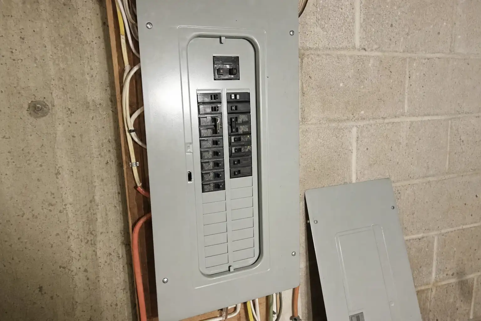 New double-pole breaker installed in a residential panel