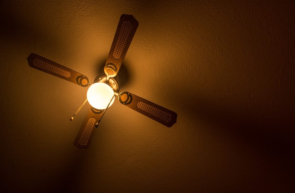 ceiling, lamp, fan-1107862.jpg